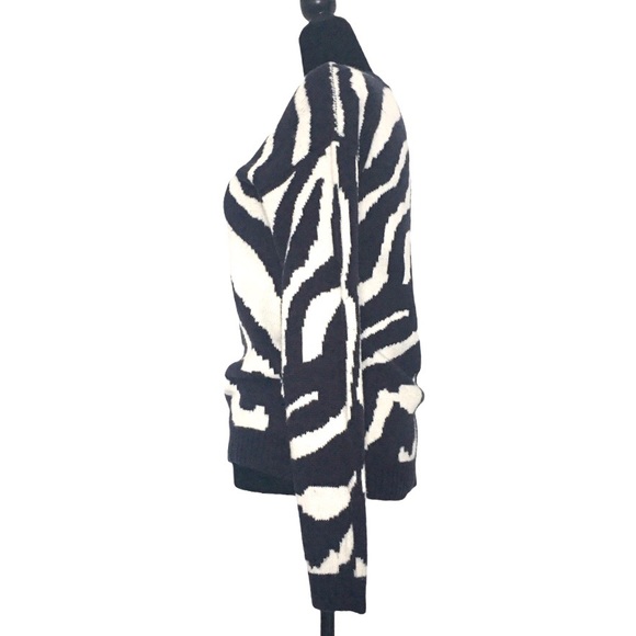 W118 by Walter Baker Zebra printed sweater small - Picture 6 of 12